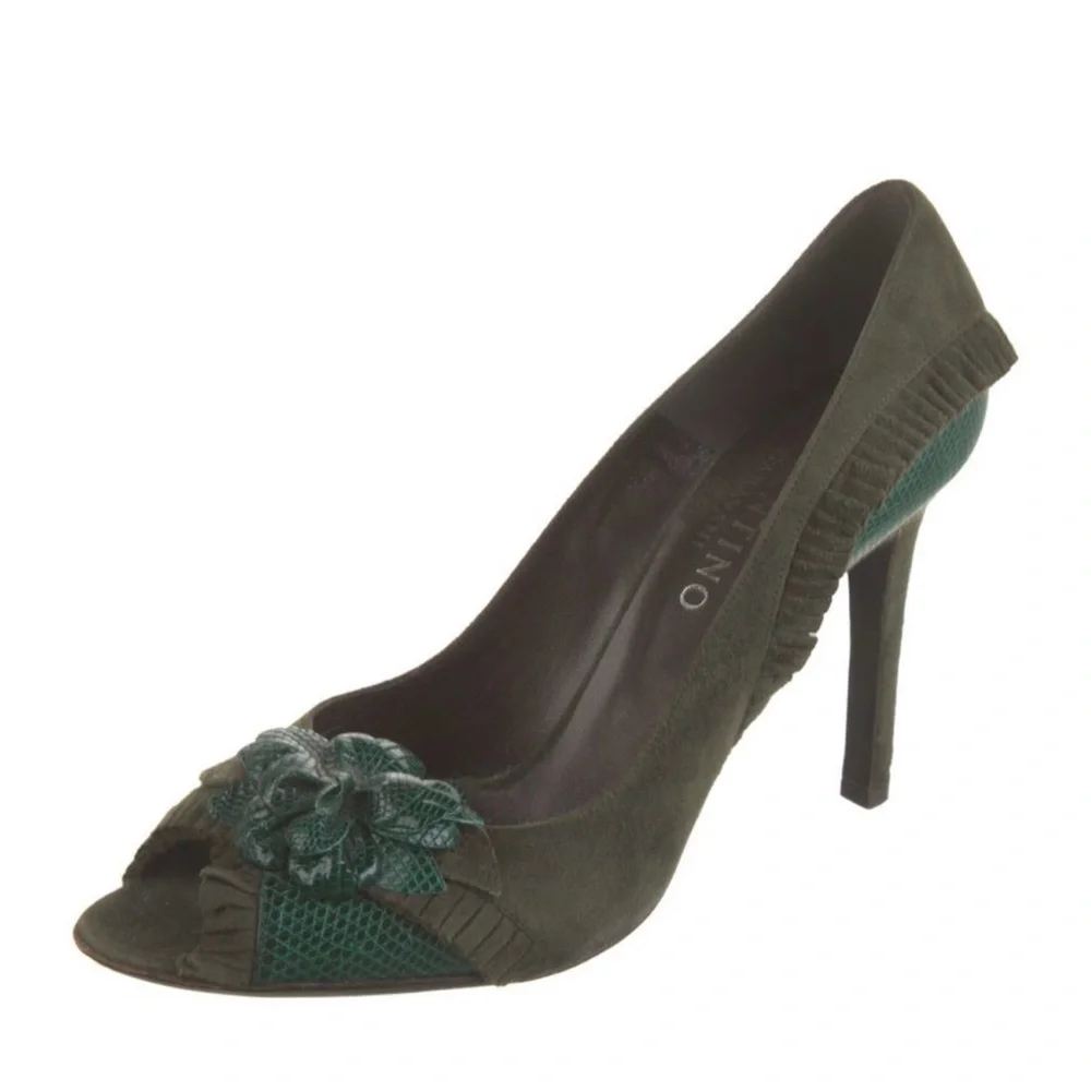 Valentino Olive Suede Peep Toe Heels Size 8 womens